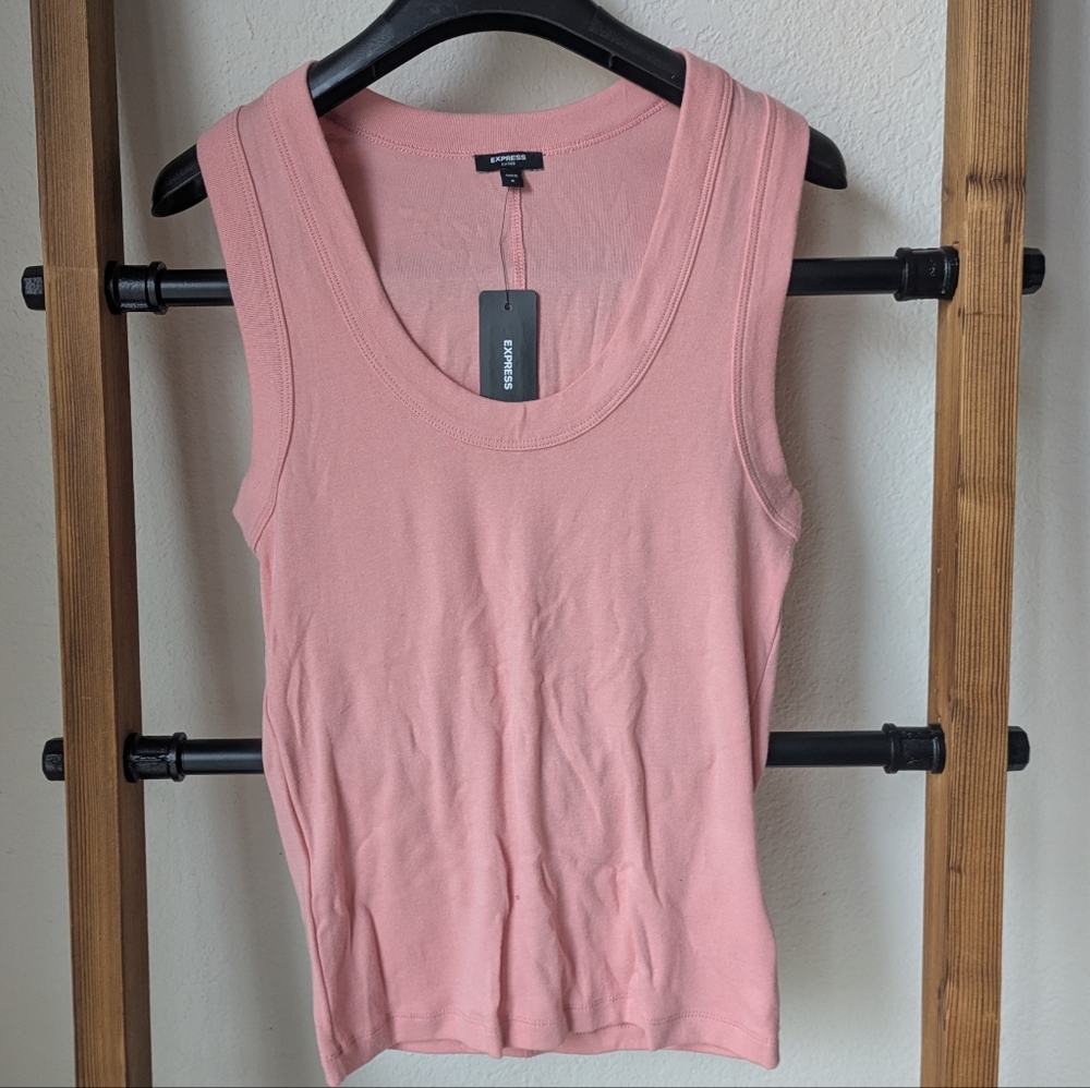NWT Express Women's Blush Pink Ribbed Tank Top - Size S